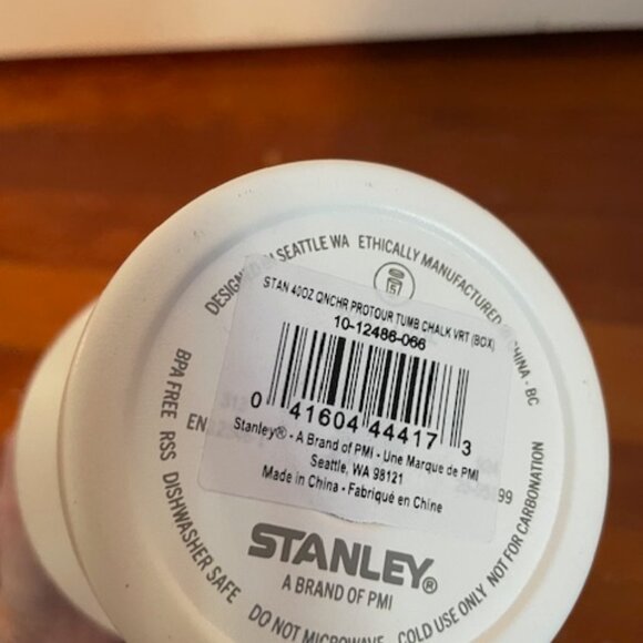 NEW Stanley Water Bottle Cold Flip Straw Quencher White Handle Hiking Athletic - Picture 8 of 13